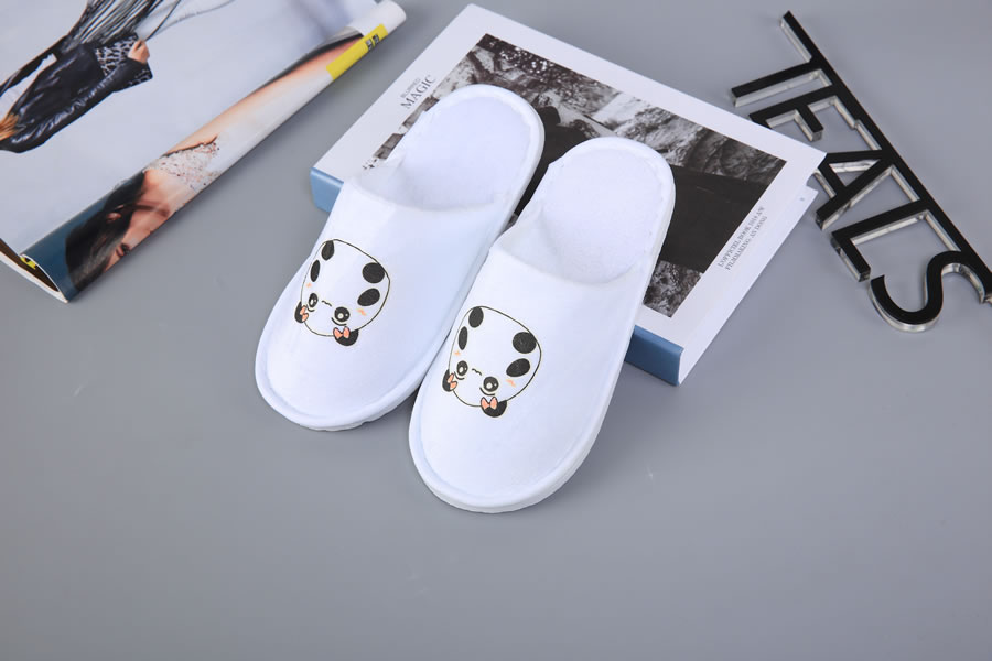 Hotel disposable slippers