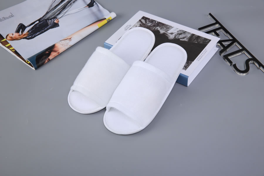 Hotel disposable slippers